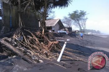 BPBD : abrasi Pantai Kuwaru pengaruhi kenyamanan wisatawan