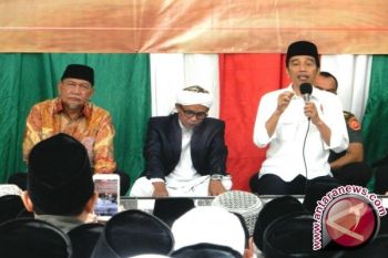 Di Depan Santri, Jokowi Ingatkan Jaga Persaudaran Sebangsa
