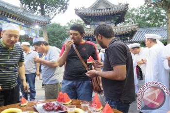 Mencicipi menu iftar di dataran Tiongkok