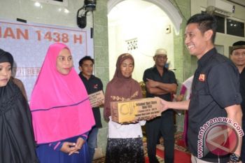 250 Petugas Kebersihan Jalan Dapat Paket Sembako