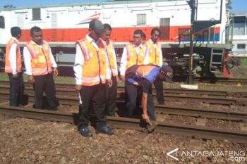 127 Petugas Ekstra Siap Amankan Jalur Mudik KA (VIDEO) 