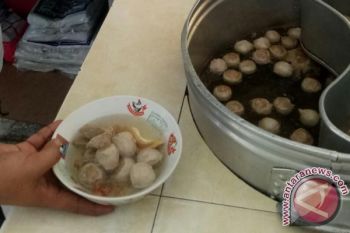 Pedagang bakso dilarang menggunakan sambal mengandung formalin
