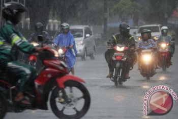 Pemudik Jalur Selatan Jateng Diminta Waspadai Hujan 
