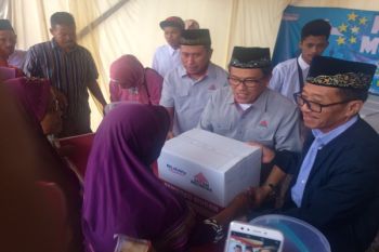 Semen Indonesia Sediakan 40.150 Paket Sembako Murah