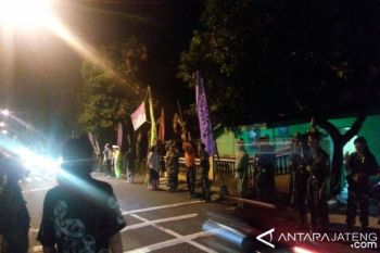 Banyak Warga Banyumas yang Ingin Tarawih Bersama Presiden