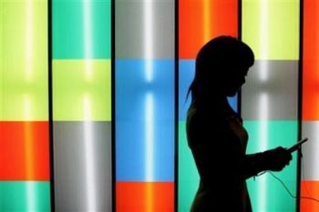 Beda dan Persamaan Laki-Laki dan Perempuan saat Online