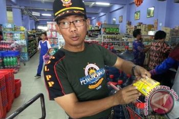 Waah! Ditemukan Ratusan Produk Kedaluwarsa di Pusat Perbelanjaan Modern