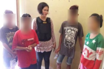 Waduh! 1 Pelajar SD dan SMP, 2 Pelajar SMA Asyik Ngelem, Ketahuan Polisi