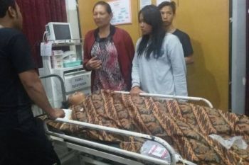Astaga! Pelajar Perempuan SMA PGRI Dibacok Orang Tidak Dikenal
