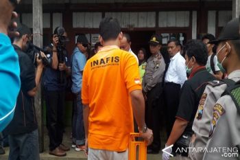 Polisi Geledah Kembali Rumah Terduga Teroris Temanggung