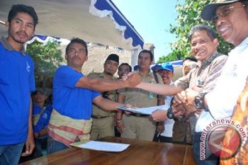 Nelayan Lombok Berikrar Berhenti Menangkap Benih Lobster 