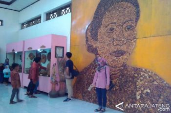 Bulan Puasa, Kunjungan ke Museum Kartini Jepara Turun