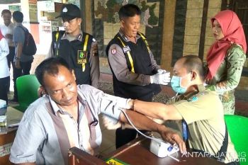 Awak Bus di Terminal Purwokerto Jalani Pemeriksaan Kesehatan (VIDEO) 