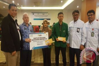 PLN Suluttenggo Peduli Mahasiswa Kurang Mampu 