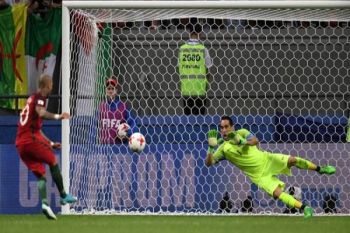Aksi Heroik Bravo Kirim Chile ke Final