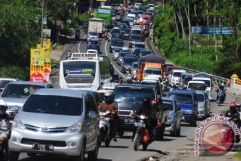 Kendaraan Pemudik Mengular dari Boyolali Hingga Bawen 