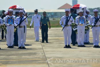 Jenazah Korban Kecelakaan Helikopter