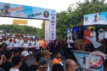 Steven Asal Kenya Sabet Juara "Sunrise Running" (Video)