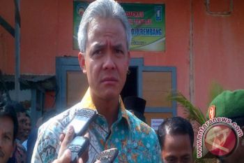 KPK Periksa Ganjar Pranowo dan Olly Dondokambey