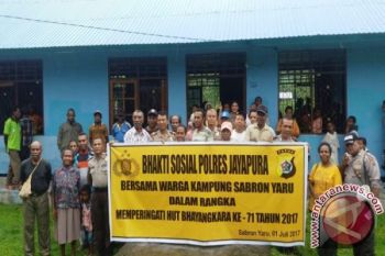Polres Jayapura gelar bhakti sosial di Sabron