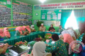Tim Pusat Verifikasi Kota Sehat Padang Panjang