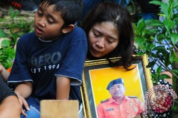Ganjar Wujudkan Keinginan Terakhir Korban Heli Basarnas 
