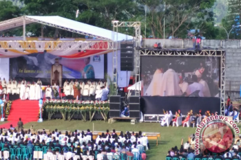 Prosesi Tahbisan Uskup Manado 