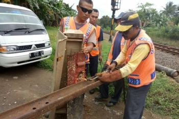 7 Perlintasan Liar di Wilayah KAI Purwokerto Ditutup