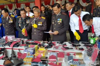 Polisi Bongkar Bisnis Senjata Api Ilegal via Daring (VIDEO)