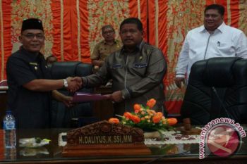 DPRD Pasaman Barat Tetapkan Tiga Perda