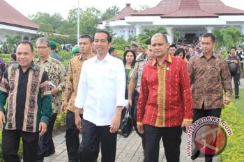 President Jokowi to Attend Sandalwood Horse Parade Festival