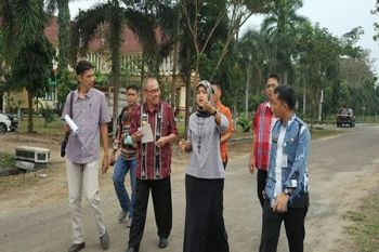 Bupati Jelaskan Alasan Sering Berkantor di Luar  