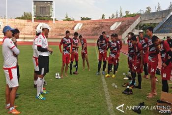 Persis Siap Lakukan Rotasi Pemain Lawan PSIR