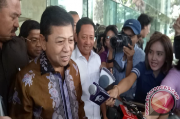 Novanto Jadi Tersangka Prahara Bagi Golkar