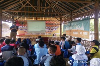 50 Pelajar Semarang Diajari Ekosistem Mangrove