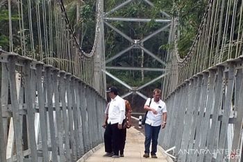 Anggota DPR: Jembatan Gantung Dukung Kemajuan Desa 