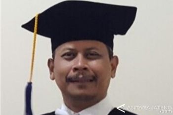 Teguh Yuwono: KPK perlu ungkap transfer caleg