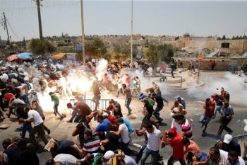 Bentrok Kembali Terjadi di Luar Kompleks Masjid Al-Aqsa