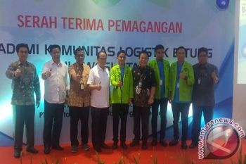 Lomban Hadiri Serah Terima Akademi Logistik di Toyota
