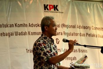 Wali Kota Ditangkap KPK, Ganjar Pimpin Sumpah Antikorupsi PNS Tegal
