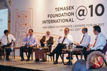 Wali Kota Pembicara Di HUT Temasek Singapura 