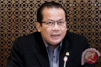 PAN tetap Menjalankan Tugas Pengawasan Terhadap KPK melalui Pansus, kata Taufik