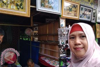 Pernak-Pernik Di TWA Bantimurung Diminati Pengunjung