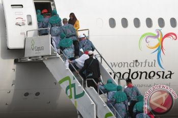 Jamaah Haji Indonesia Mulai Diberangkatkan ke Arab Saudi