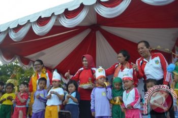 Menteri : Pemda Harus Bersatu Hentikan Kekerasan Anak