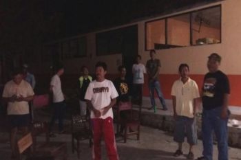 Tingkatkan Kewaspadaan Sekolah, Guru-Warga Laksanakan Jaga Malam di Palangka Raya