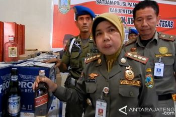 Satpol PP Kudus Sita 2.795 Botol Minuman Beralkohol 