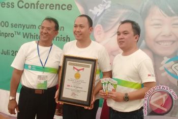 Denpasar Pecahkan Rekor MURI Pemeriksaan Gigi Berlubang