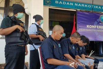 Bisnis Narkotika, Anak dan Ayah di Blora Diringkus 