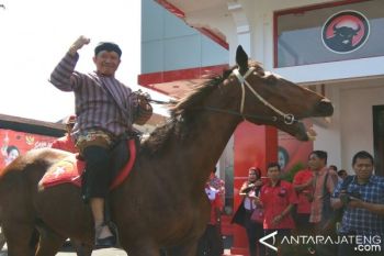 Kembalikan Berkas Pendaftaran Cawagub, Ketua "GANTI" Ini Berkuda 